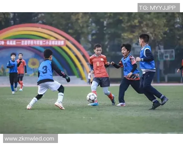 足球明星的育儿秘籍:如何在绿茵场外陪伴孩子成长